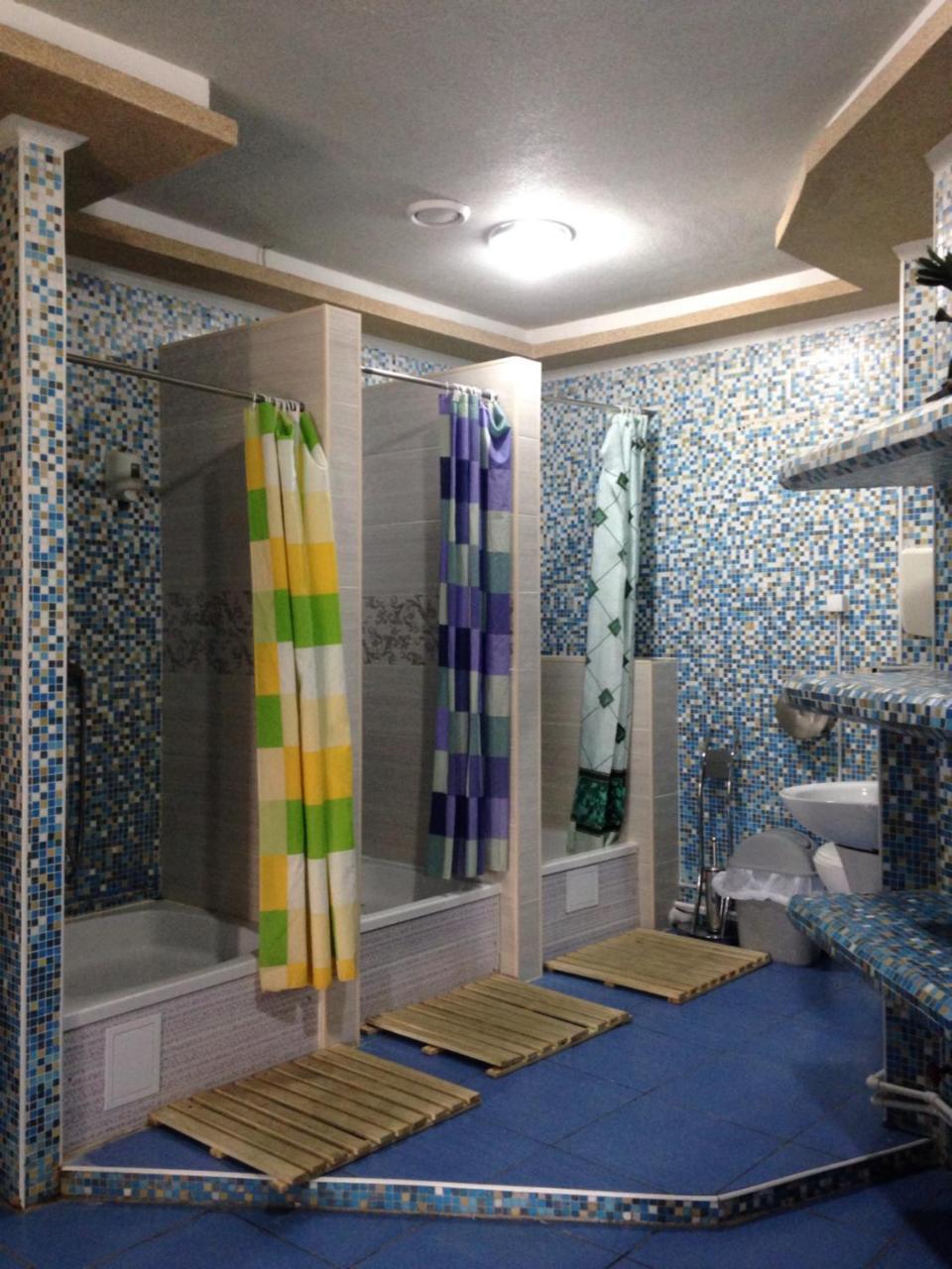 Hostel Arzy Atirau Kültér fotó